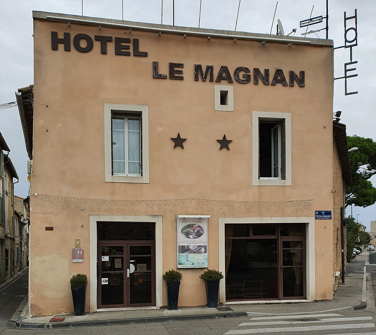 Badigeon-chaux-hotel-magnan-avignon1